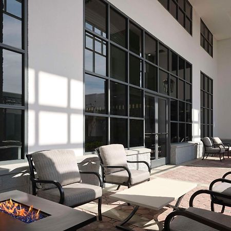 Hilton New Orleans Airport Hotel Kenner Exterior photo