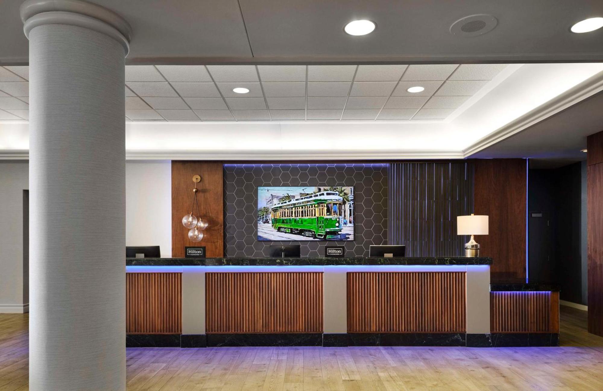Hilton New Orleans Airport Hotel Kenner Exterior photo