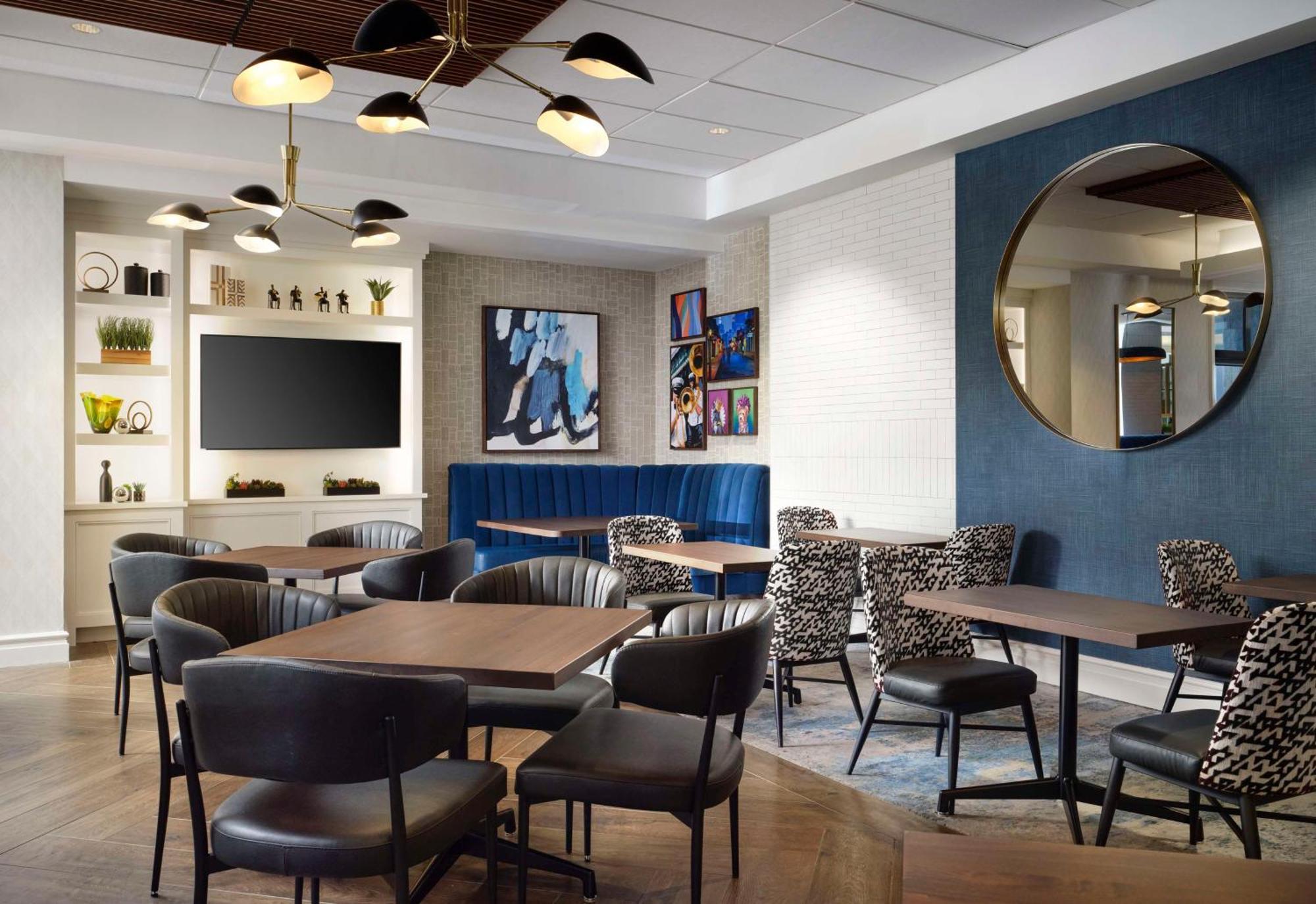 Hilton New Orleans Airport Hotel Kenner Exterior photo