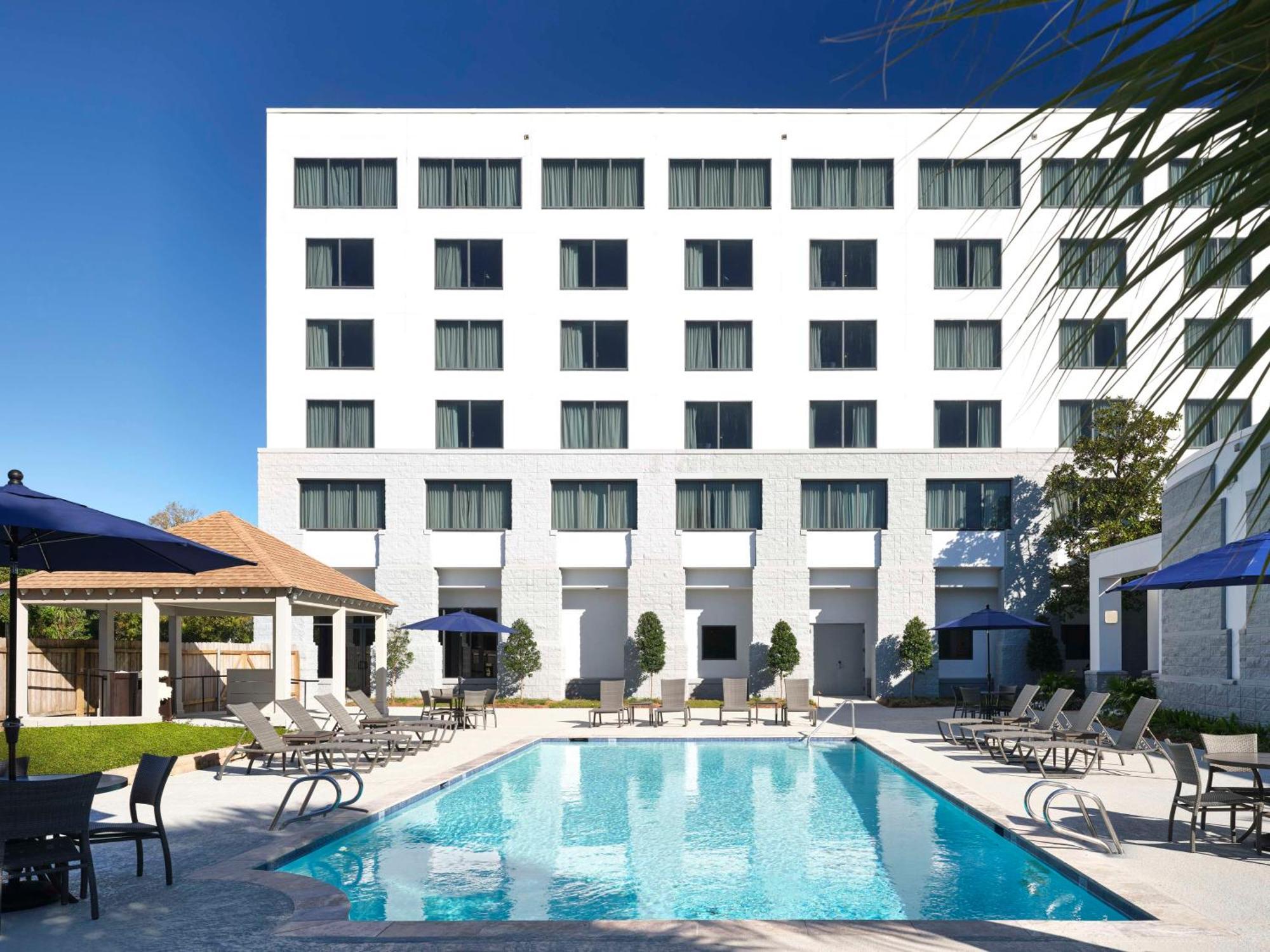 Hilton New Orleans Airport Hotel Kenner Exterior photo