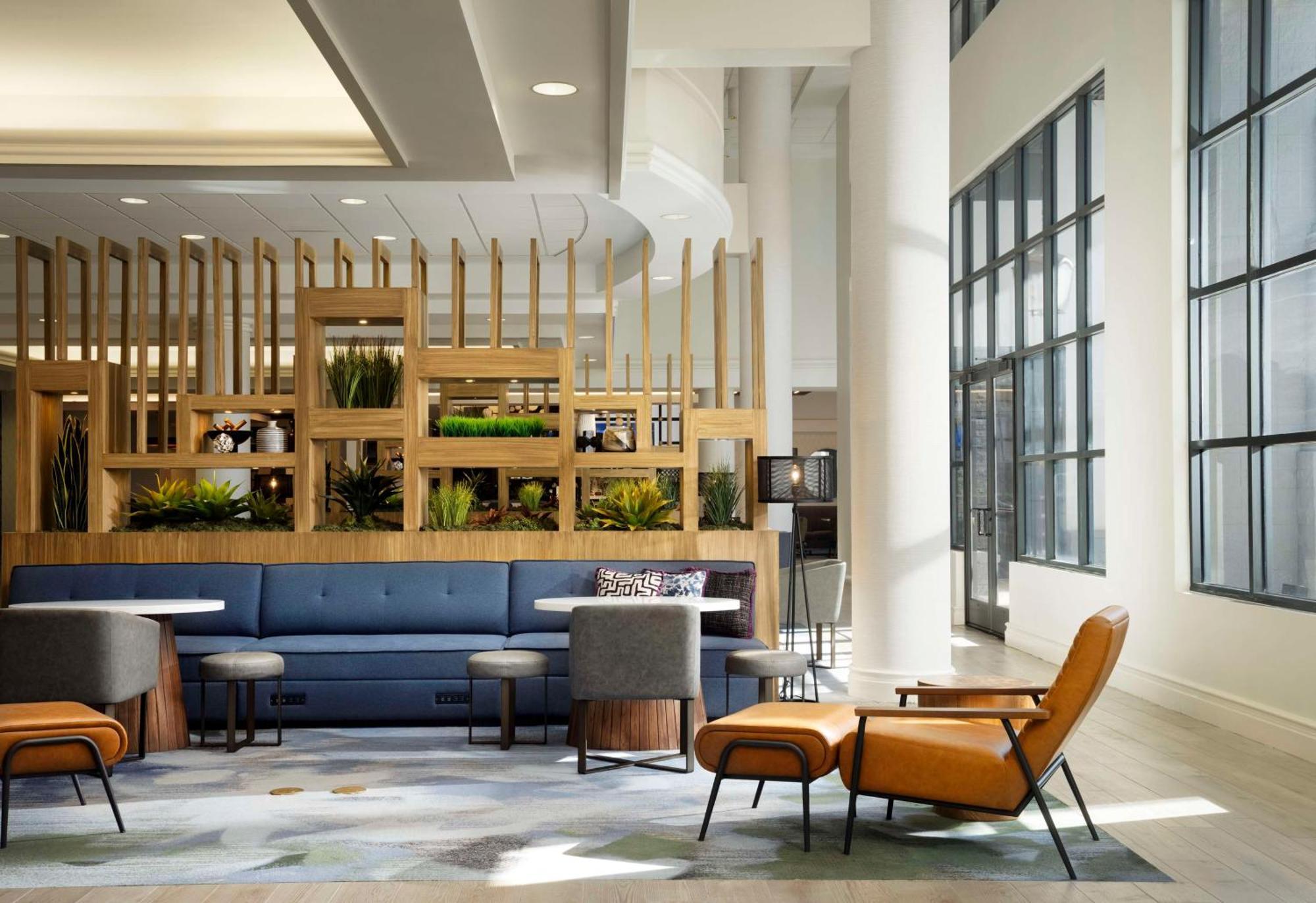 Hilton New Orleans Airport Hotel Kenner Exterior photo