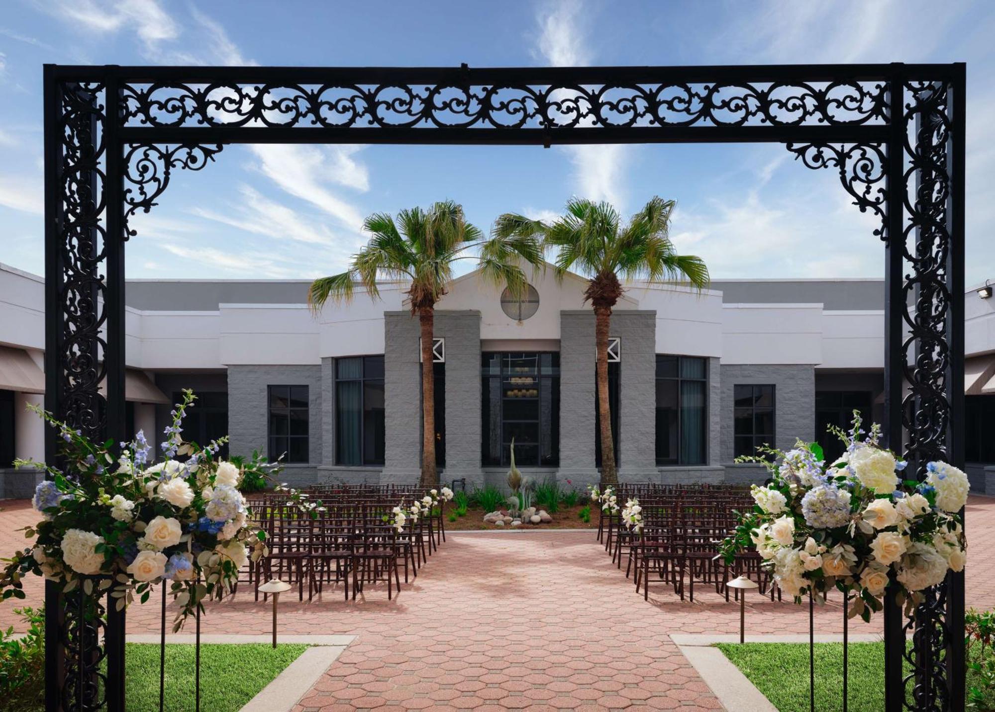 Hilton New Orleans Airport Hotel Kenner Exterior photo