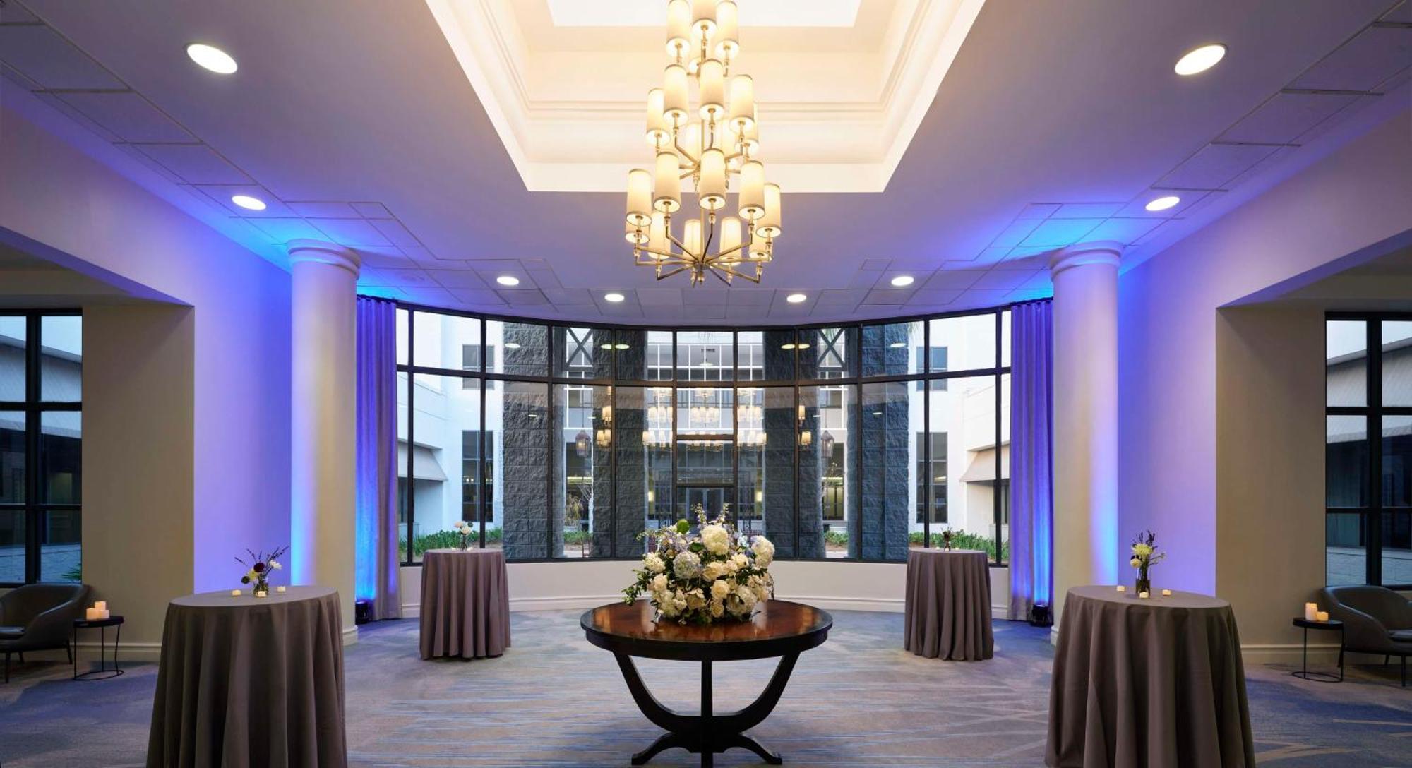 Hilton New Orleans Airport Hotel Kenner Exterior photo